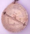 Astrolabul a fost inventat de astronomii
arabi. Trebuind sa se roage de cinci
ori pe zi, cu fata spre Mecca,
credinciosii musulmani trebuiau sa aiba
o cale de a sti in ce directie sa se
roage. ...