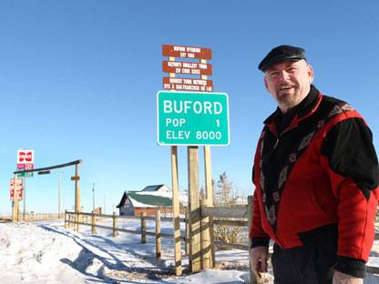 Orasul cu un singur locuitor, Buford, Wyoming, a fost vandut prin licitatie, de catre singurul sau locuitor, Don Sammons, care...