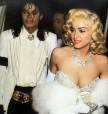 Atat Madonna, supranumita regina muzicii
pop, cat si Michael Jackson, supranumit
regele muzicii pop (decedat in 2009),
s-au nascut in 1958.
