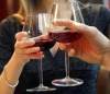 Consumul moderat de alcool, in special
de vin rosu, ar putea duce la o usoara
crestere a nivelului IQ-ului, in cazul
adultilor (Atentie! Nu in cazul
tinerilor sau al copiilor).  Si
acest lucru s-ar ...
